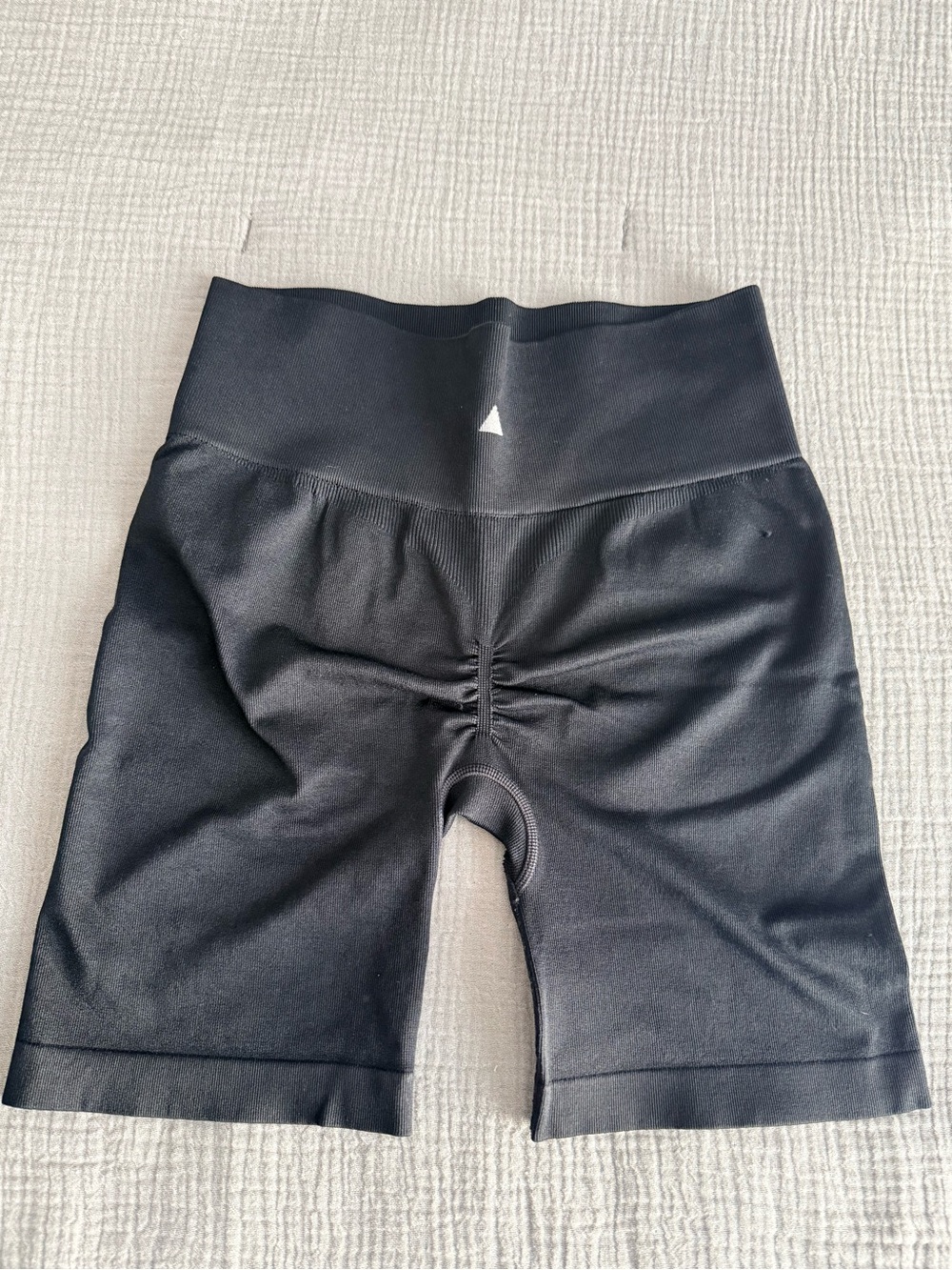 M/L Black Vitality Scrunch Shorts